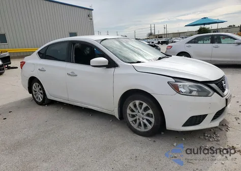 2018 Nissan Sentra S z USA, uszkodzony, nr VIN 3N1AB7APXJY316518
